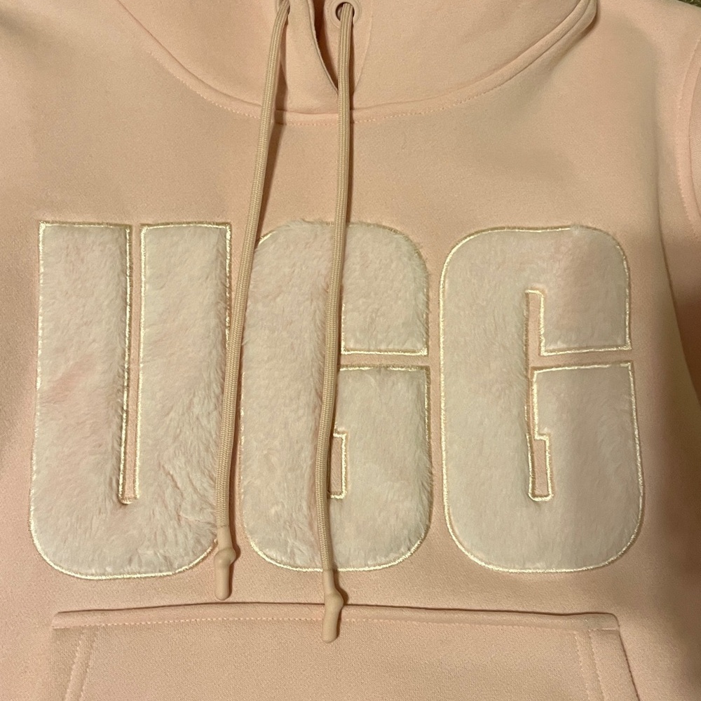 UGG hoodie Sweater - Picture 2 of 6